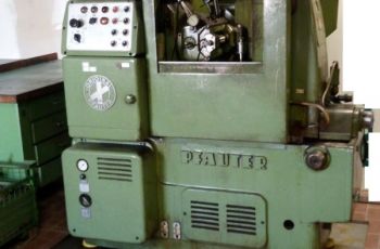 Pfauter P160 Hobbing machine